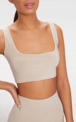 Prettylittlething Bézs Sima Rövid Illeszkedő Felső Prettylittlething Vállpántokkal 42