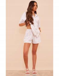 Prettylittlething Szürke Csíkos Rövidnadrág (42) (565548)