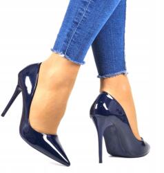 News Sötétkék Lakkozott Női Magassarkú Cipő Elegáns És Kényelmes 37-ES (AH1 GRANAT LAK)