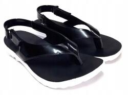  Piccadilly Fekete Lakkozott Szandál, Size 37/38, platform (436174)