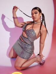 Shein TC12216 Shein Holografikus Ruha Mini Megkötővel A Nyakban 50