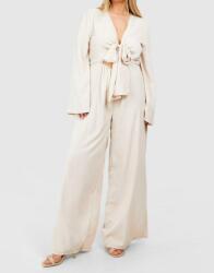 Boohoo Krémszínű Overál Megkötős Nyakkivágással V Széles Szárú Hosszú Ujjú Boohoo 46
