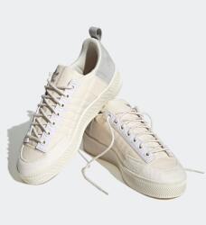 Adidas Tornacipő Ekrü Logó HP2203 (38) (588787)