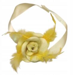  Choker nyaklánc dekoratív virággal, tollakkal, sárga színben (0611-831)