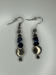  Tenger mélysége - kék gyöngyös és ezüstszínű fülbevaló (JJF60)