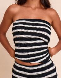 Prettylittlething Fekete-fehér Aszimmetrikus Nyitott Vállú Felső Prettylittlething 38