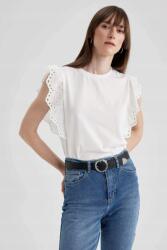 DeFacto LC21311 Defacto Póló Hímzett Fodrokkal (26) Xs