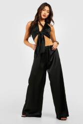 Boohoo Fekete Szatén Crop Top Kötött Fodros Hátrész Boohoo 40