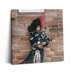 Wallfluent Canvas Falikép Gyönyörű Hálószobába Zenész Játszik A Dudán 60x60 cm (010030010270000075636)