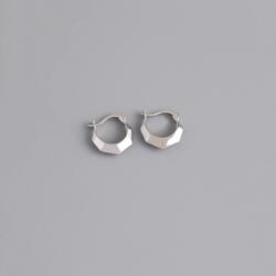  Fülbevaló kerek ezüst szögletes ezüst 925