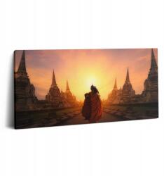 Wallfluent Fotó-Vászonkép Canvas Konyha Falra Templom És Sétáló Szerzetes (010030010010000075284)