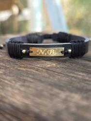 Kathryn' s bracelets Мъжка кожена гривна с 14к златна плочка и гравирано име (ПД1)