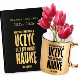 FunnyCase Tanári naptár Gold 2025/2026 *név* Szeret Tanítani Bögre Arany (*IMIĘ* KOCHA UCZYĆ)