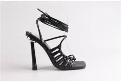 Chic Сандали Chic Women's Strappy Tie-Up Flat Sandal - Black