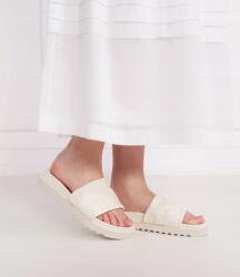 Guess Ekrü Logózott Flip-flop Papucs (40) (594271)