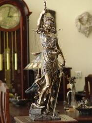  Justitia szobor 76 cm