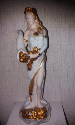  Porcelán Fortuna istennő szobor