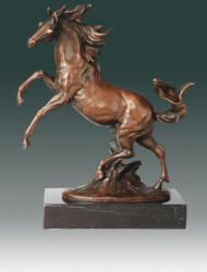  Ágashodó ló bronz szobor