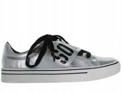 Juicy Couture Clorinda Női vászoncipő, ezüst színű, 38-as méret (JJ146-SLV)