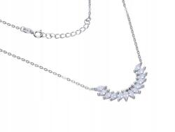 Lovrin 925-ös ezüst nyaklánc fehér cirkónia kövekkel, divatos medállal ajándék ötlet (Lovrin 64110)