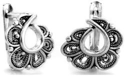 Lovrin Női ezüst fülbevaló 925, áttört virágmintával, stílusos nőknek (Lovrin 67064)