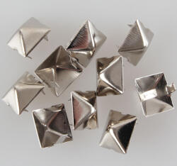 Black & metal метални пирамиди - 10pcs - CW-044