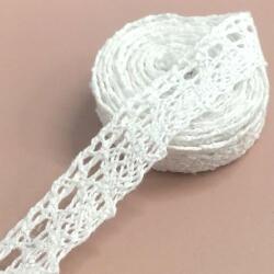  Madeira Ornament white 3