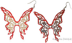 Xuxa Nagy alakú fém lepke bizsu fülbevaló