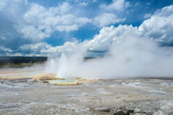 Dimex Vlies Fotótapéta - Yellowstone National park - 375x250 cm (MS-5-1762)