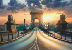 Sverus Fotótapéta Bridge In Budapest, 368 x 254 cm (SV-119048393WM-368X254CM)