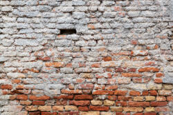 Dimex Vlies Fotótapéta - Ancient aged brick wall in Venice - 375x250 cm (MS-5-2670)