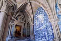 Dimex Vlies Fotótapéta - Azulejo mural, Porto Cathedral - 375x250 cm (MS-5-0929)