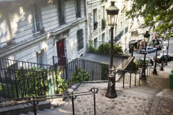 Dimex Vlies Fotótapéta - Stairs in Montmartre - 375x250 cm (MS-5-0710)