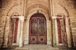 Dimex Vlies Fotótapéta - Door of the Monastery of Vlatadon - 375x250 cm (MS-5-0790)