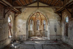Dimex Vlies Fotótapéta - Abandoned church - 375x250 cm (MS-5-0910)
