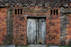 Dimex Vlies Fotótapéta - Weathered facades - 375x250 cm (MS-5-0813)