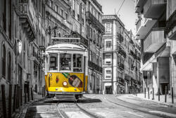 Dimex Vlies Fotótapéta - Yellow tram Lisbon - 375x250 cm (MS-5-2893)