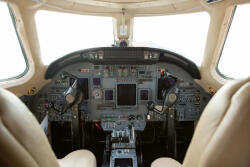 Dimex Vlies Fotótapéta - Cockpit of business jet - 375x250 cm (MS-5-2820)