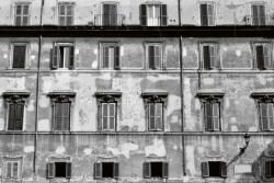 Dimex Vlies Fotótapéta - Old building facade - 375x250 cm (MS-5-0798)