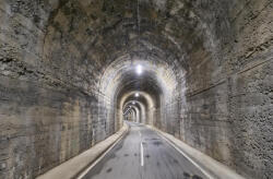 Dimex BERGAMO LOMBARDY fotótapéta, poszter, vlies alapanyag, 375x250 cm (MS-5-0725)