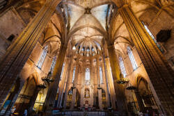 Dimex Vlies Fotótapéta - Gothic quarter of Barcelona - 375x250 cm (MS-5-0937)