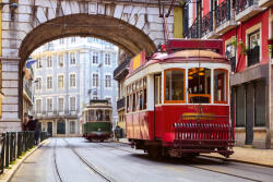 Dimex Vlies Fotótapéta - Lisbon Portugal - 375x250 cm (MS-5-2888)