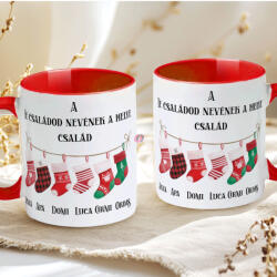 Deconline Crafts Egyedi neves karácsonyi bögre "Harisnyás család" 330 ml kerámia piros Full HD (DO129202-RED-MUG)
