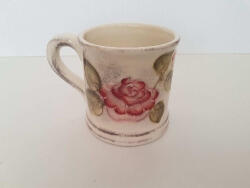 Vanilia Domboru mintás egyenes bögre, virágos bordó, kerámia, kézzel festett 3, 5dl (V-K-30-07-02)