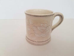 Vanilia Domború mintás teásbögre egyenes, virágos natúr, kerámia, kézzel festett 3, 5dl (V-K-31-07-03)