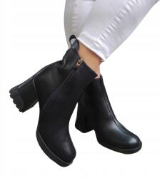  Fekete stabil sarkú bokacsizma B5600 méret37 (B5600)