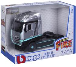 Bburago 1/43 - Iveco kamion + vontatmány Ajánlott 3-10 éves korig fiúknak (53398)