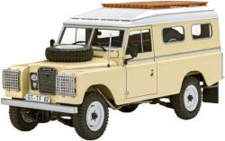 Revell Model asamblat Revell Contemporan : Mașini- Seria Land Rover III LWB (R07056)