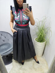 Norafashion Nagyon csinos fekete műbőr maxiszoknya (644772)