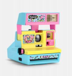 Polaroid 600 Evan Weselmann "break Out"